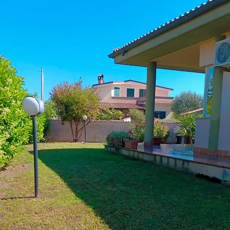 Dal Pescatore - Elegant Retreat Between Anzio & With Garden And Refined Patio - Train Station 500mt וילה נטונו