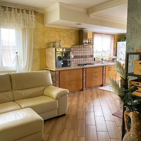 Dal Pescatore - Elegant Retreat Between Anzio & With Garden And Refined Patio - Train Station 500mt וילה *