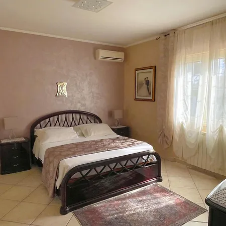 Dal Pescatore - Elegant Retreat Between Anzio & With Garden And Refined Patio - Train Station 500mt וילה
